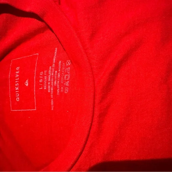 Quiksilver Red T-Shirt - Picture 4 of 5